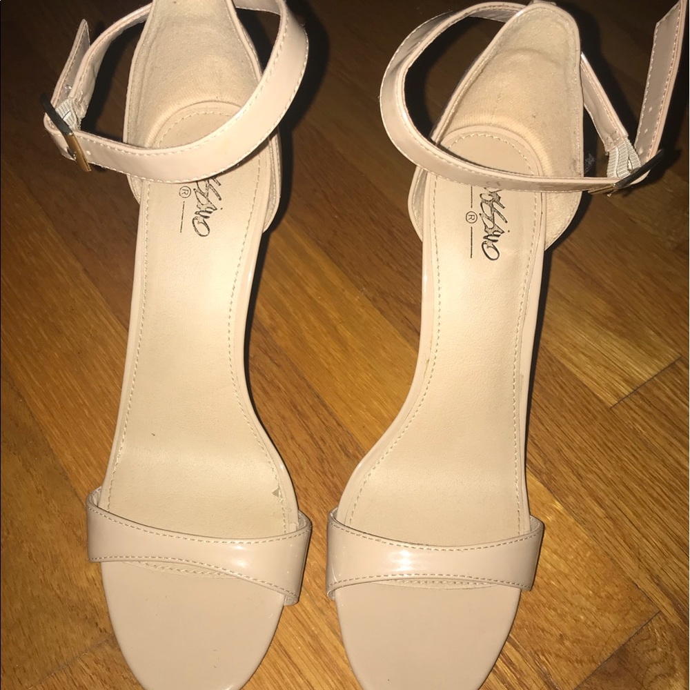 Nude sandals